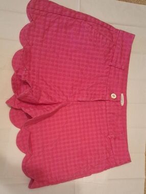 crown & ivy Bright Pink Scalloped Hem High-Waist Shorts